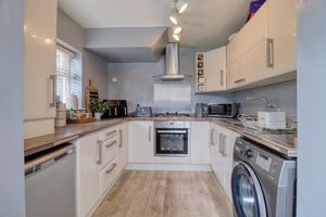 Kitchen- click for photo gallery